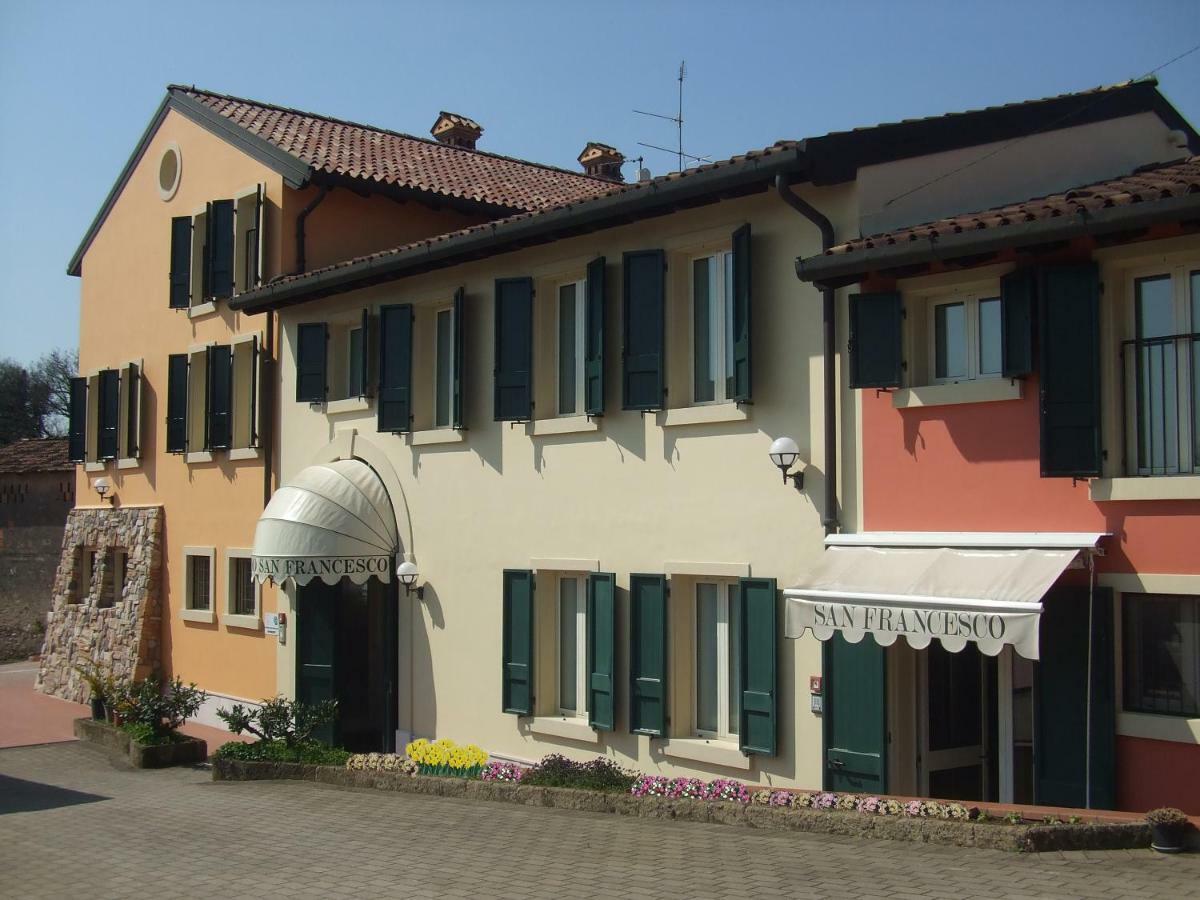 Agriturismo San Francesco Valeggio sul Mincio Exterior foto